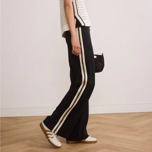 NWT LUNE ACTIVE RIVER LIFT TRACK PANTS - BLACK Size Small